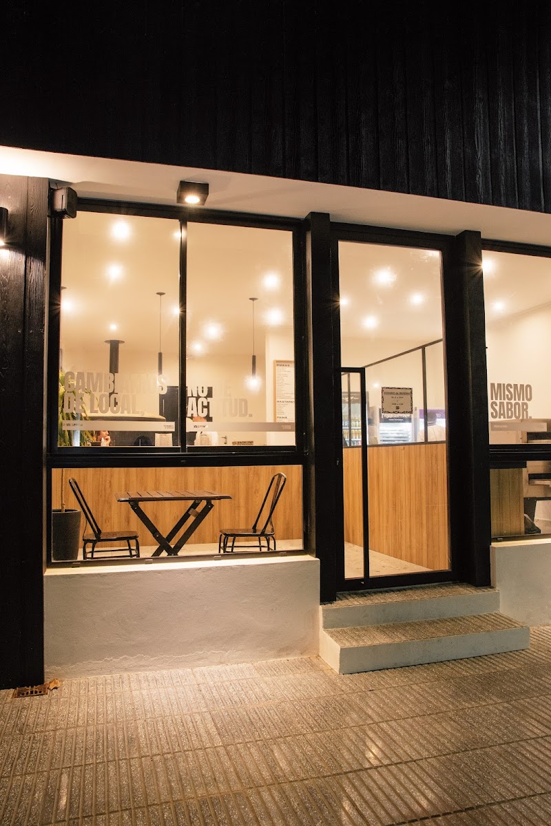 Hasta El Moño Pizzas Y Empandas